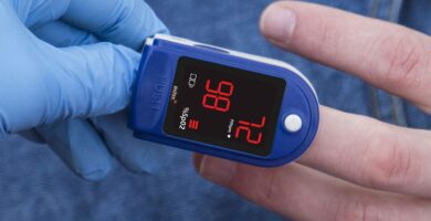 Pulsioxímetro pulox PO-100 bodegon pulsioximetrodedo.com